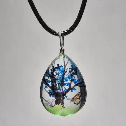 True Blue Dried Flower Teardrop Shaped Resin Pendant - Image 2